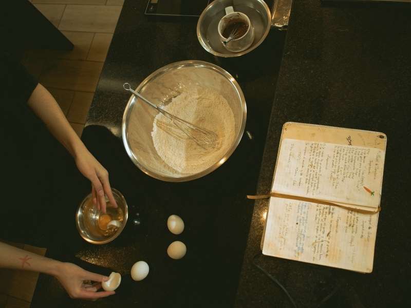 Baking Content Ideas for Instagram, Pinterest, and TikTok