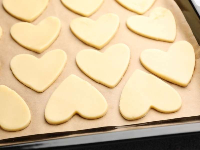 Crowding Too Many Cookies on One Baking Sheet
