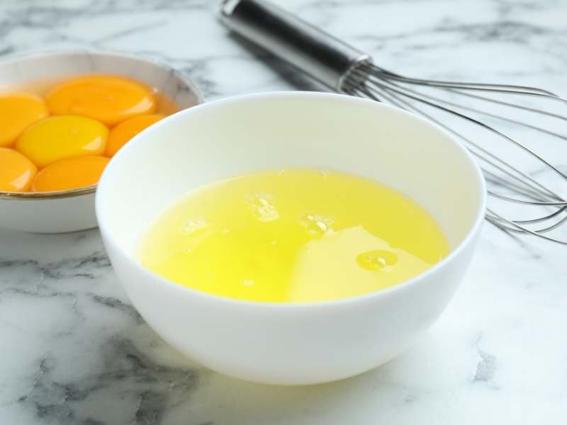 Egg Yolks vs Egg Whites