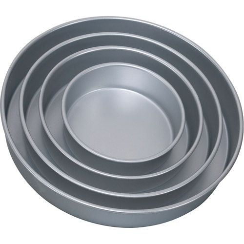 Wilton Aluminum Round Cake Pan Set