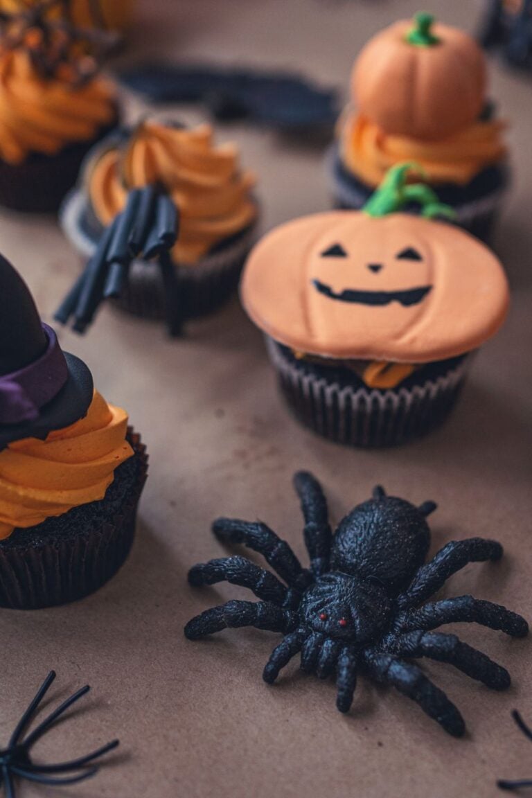10 Best Halloween Cake Decorating Supplies