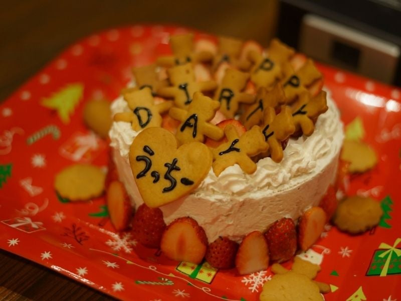Cookie-Topped Cake