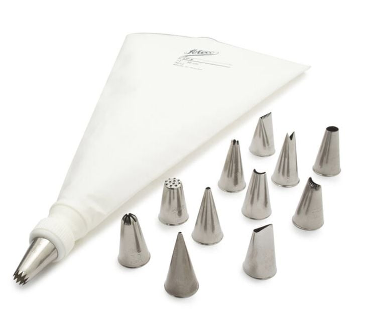 Kasmoire 24Pcs Cake Decorating Kit with 6 Piping Tips & Reusable Bags