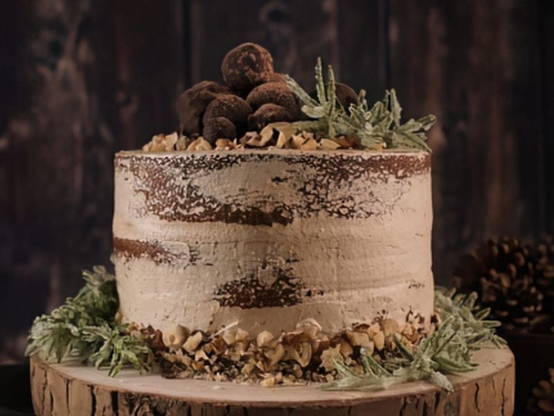 Rustic Cake Decorating